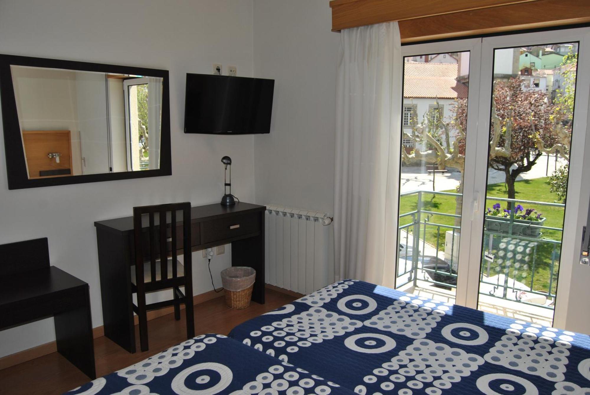 Hotel Covilhã Jardim Quarto foto